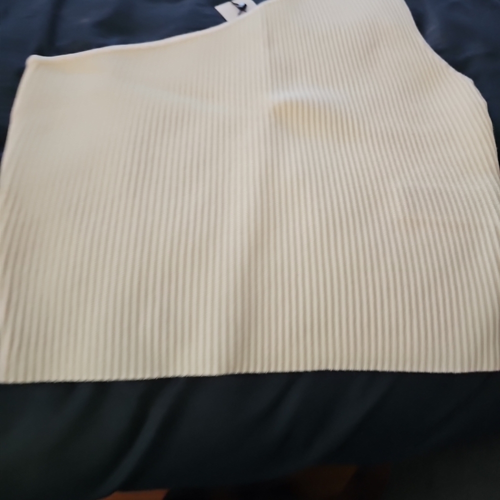 Elegant Cream Pencil Skirt